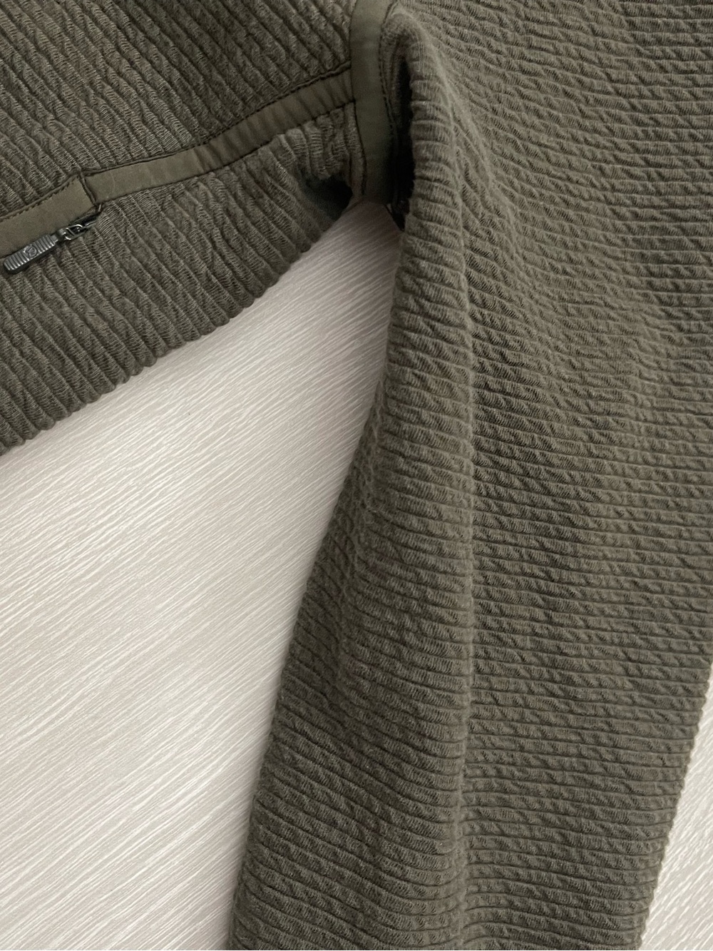 Lululemon On Repeat Bomber Dark Olive Green size 8 - Picture 13 of 16